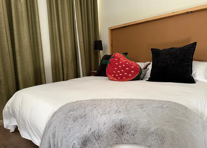 Hotel Unicorn Zebra *