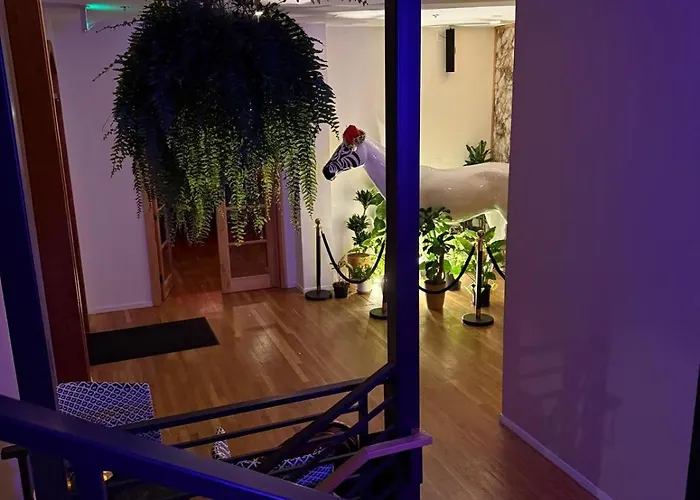 Hotel Unicorn Zebra *